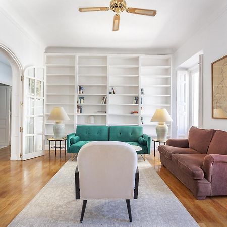 Apartamento Paseo Del Prado II En مدريد المظهر الخارجي الصورة
